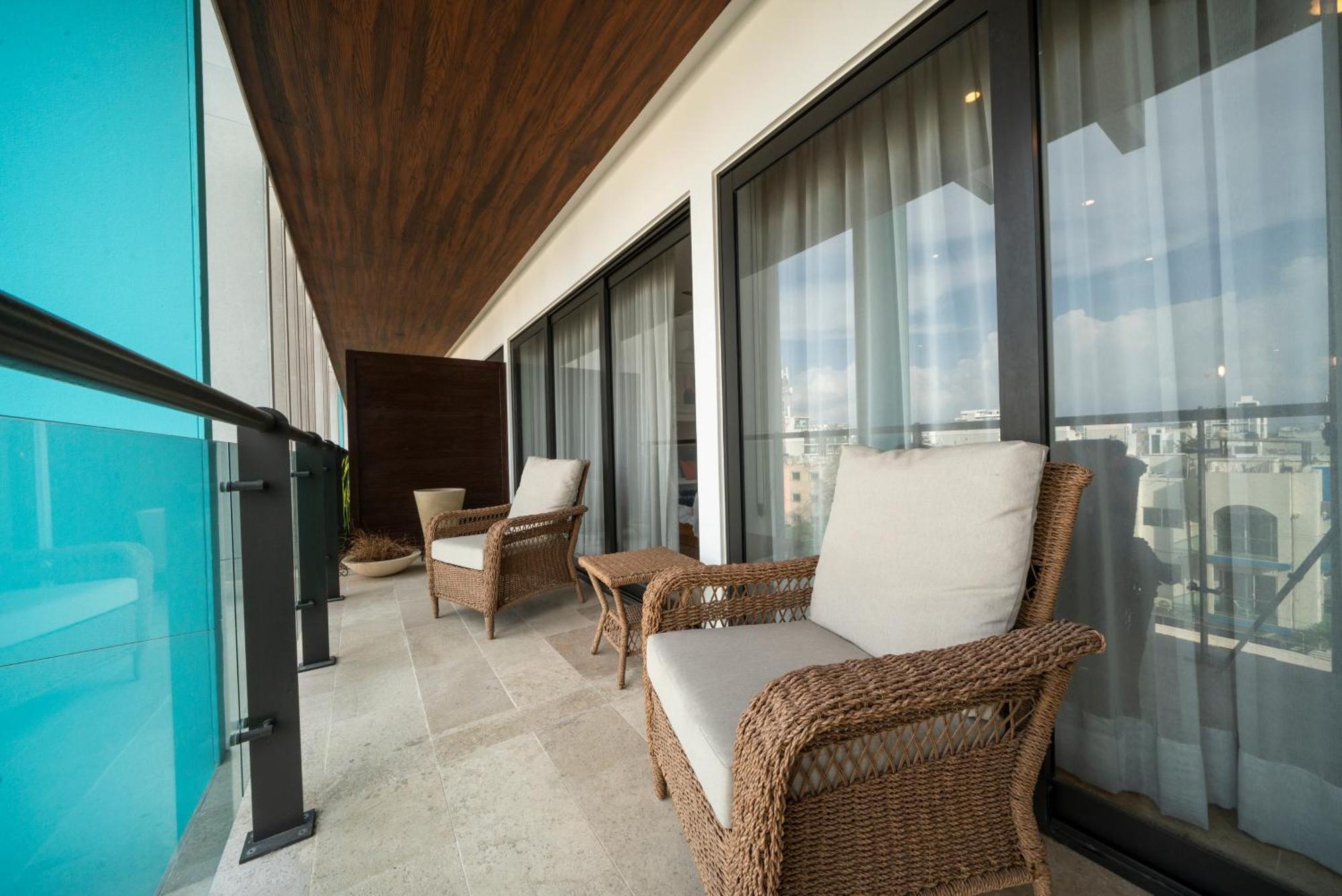 Apartahotel Serenada *